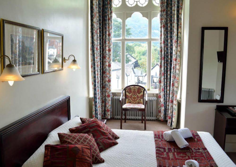 The Royal Hotel Llangollen Exterior foto